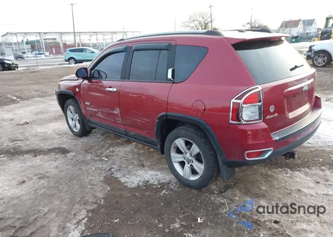 2016 Jeep Compass Latitude z USA, uszkodzony, nr VIN 1C4NJDEBXGD719019